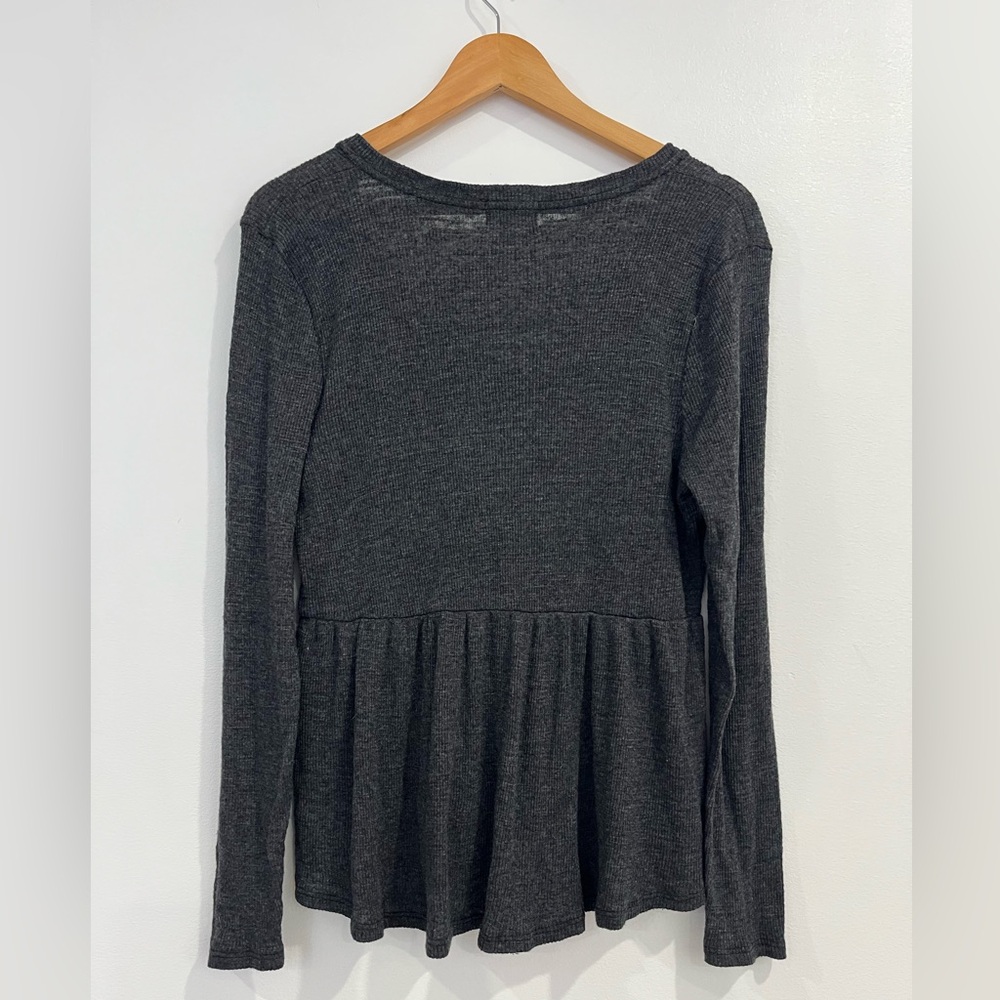 Anthropologie t.la Gray Jill Babydoll Long Sleeve Shirt Small - Picture 4 of 6